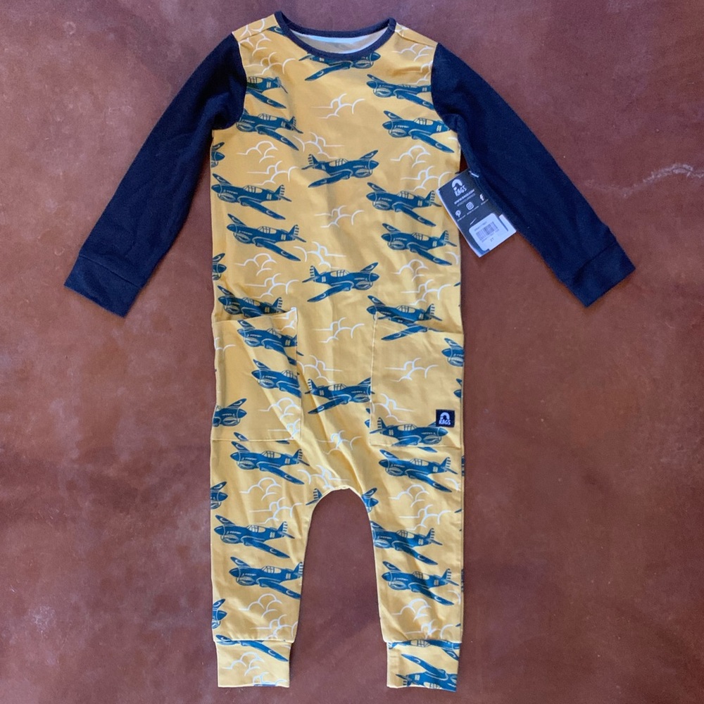 Long Sleeve Hip Pocket Rag Romper - ‘Fighter planes’ mustard 2T NWT